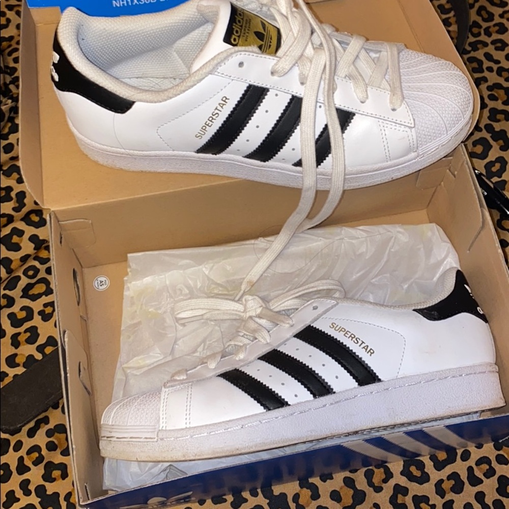 Adidas super stars